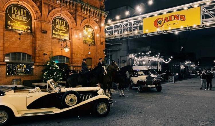 The Wooden Lodge No 1 At The Baltic Cains Brewery Liverpool Exterior foto